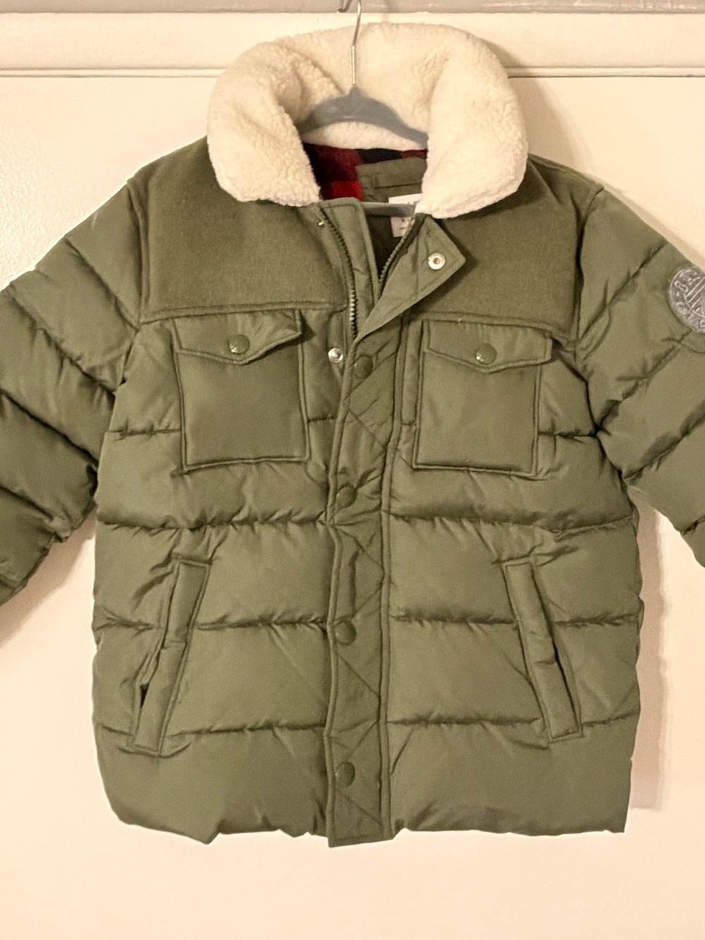 GAP Olive Green Puffer Jacket with Cream Sherpa Collar size s